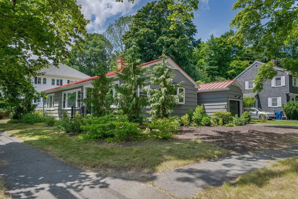 83 Noyes Street Portland ME 04103