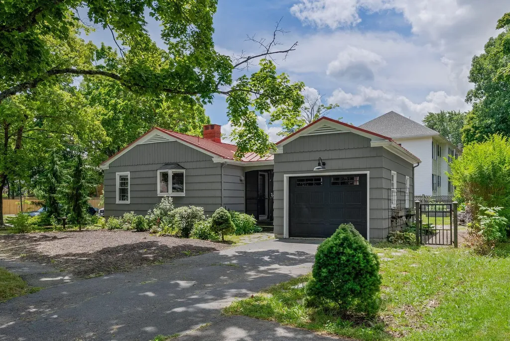 83 Noyes Street Portland ME 04103