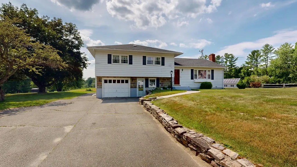 8 Fahi Pond Road Anson ME 04958