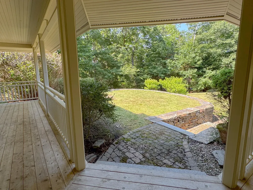 18 Channel View Road Cape Elizabeth ME 04107