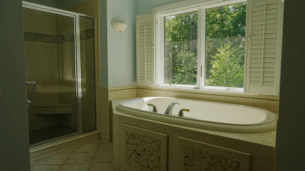 18 Channel View Road Cape Elizabeth ME 04107
