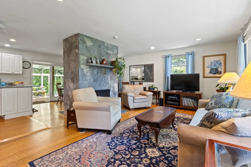 2 Wabun Road Cape Elizabeth ME 04107