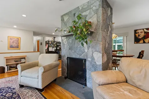 2 Wabun Road Cape Elizabeth ME 04107