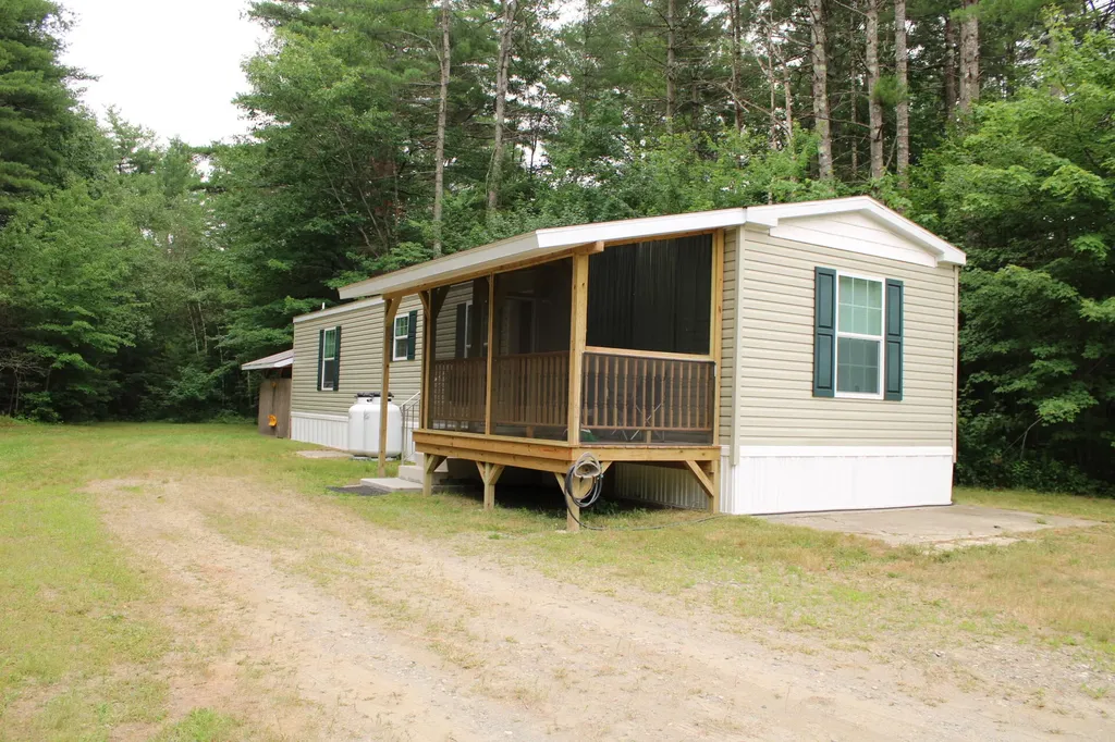 15 Aj Drive Norridgewock ME 04957