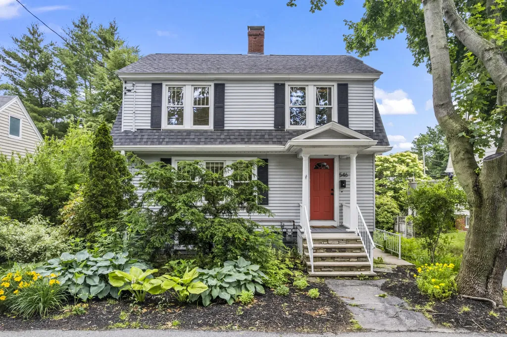 546 Ocean Street South Portland ME 04106