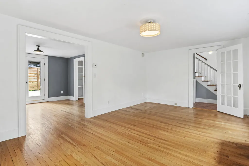546 Ocean Street South Portland ME 04106