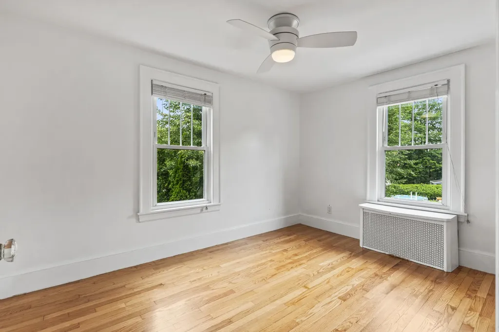 546 Ocean Street South Portland ME 04106