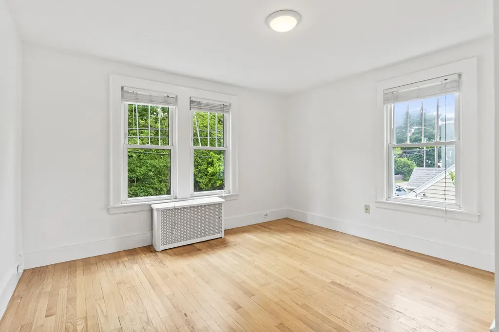 546 Ocean Street South Portland ME 04106