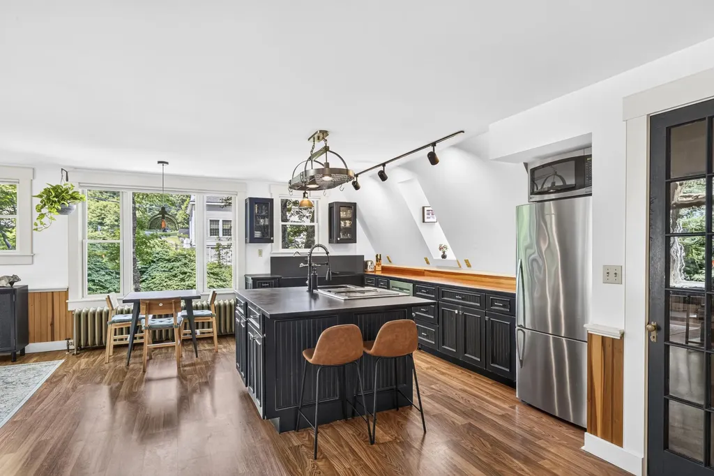 13 Upper Round Pond Road Bristol ME 04539