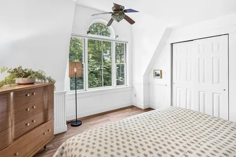 13 Upper Round Pond Road Bristol ME 04539