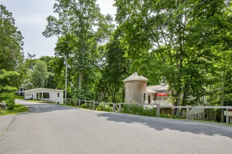 13 Upper Round Pond Road Bristol ME 04539