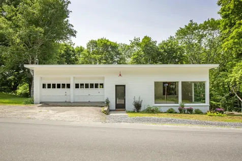 13 Upper Round Pond Road Bristol ME 04539