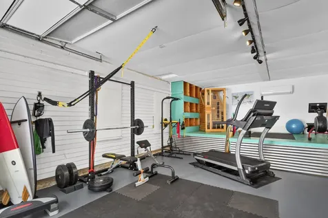 13 Upper Round Pond Road Bristol ME 04539