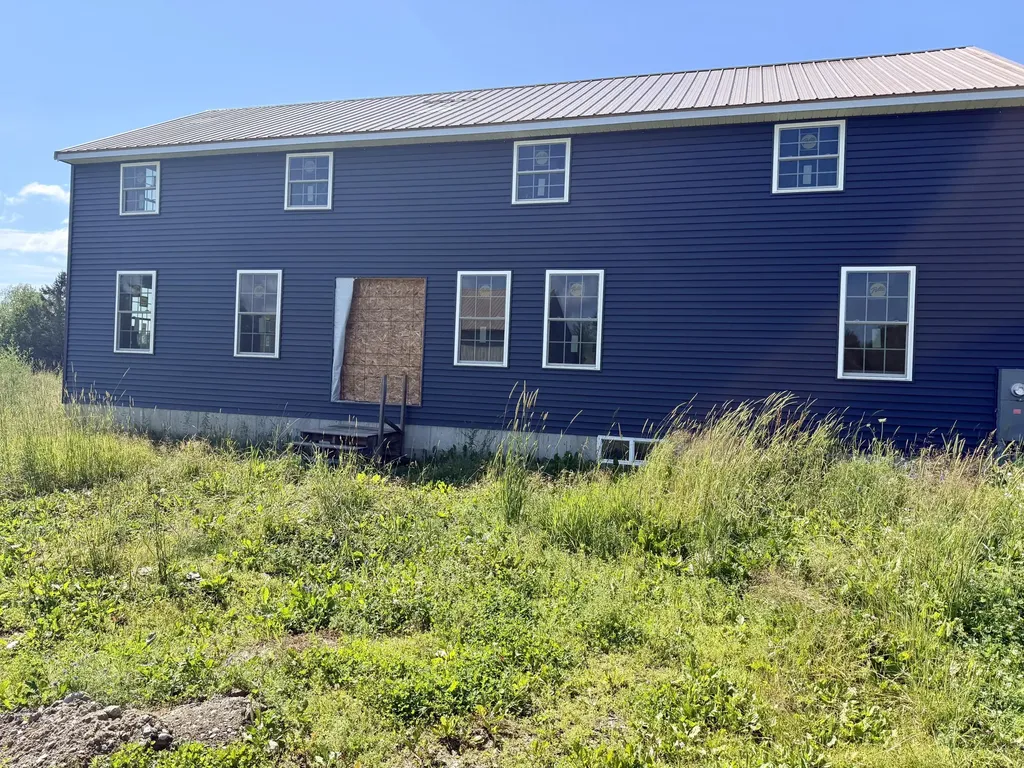 118 Square Road Palmyra ME 04965