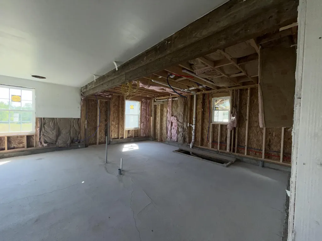 118 Square Road Palmyra ME 04965