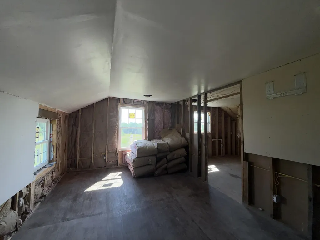 118 Square Road Palmyra ME 04965