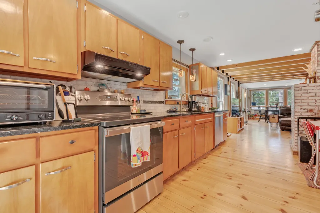 25 Lake Avenue Windham ME 04062