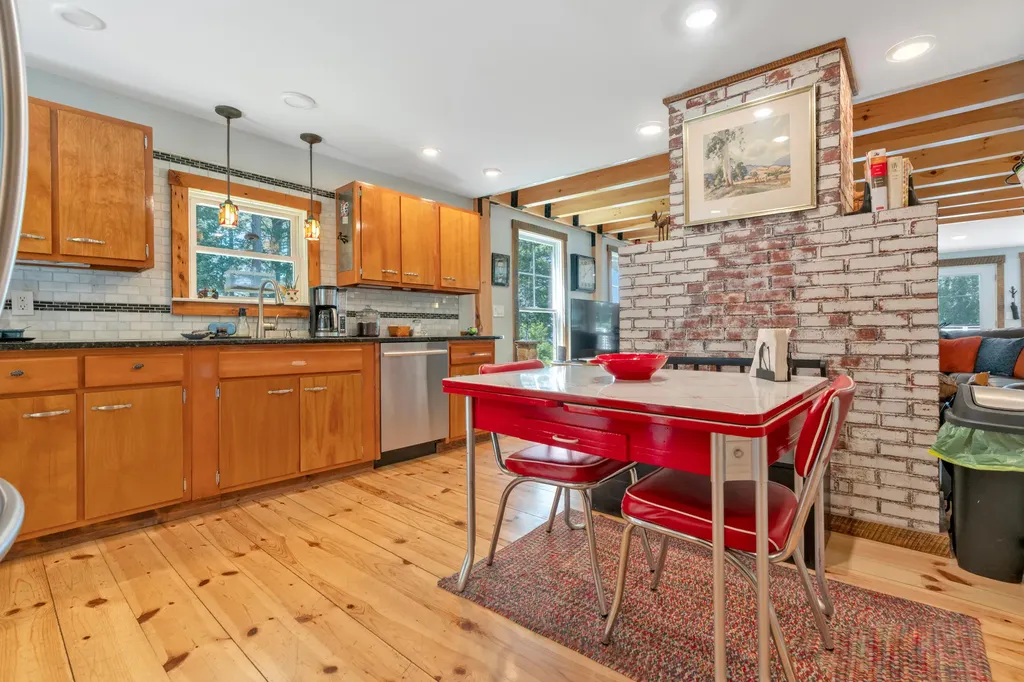 25 Lake Avenue Windham ME 04062