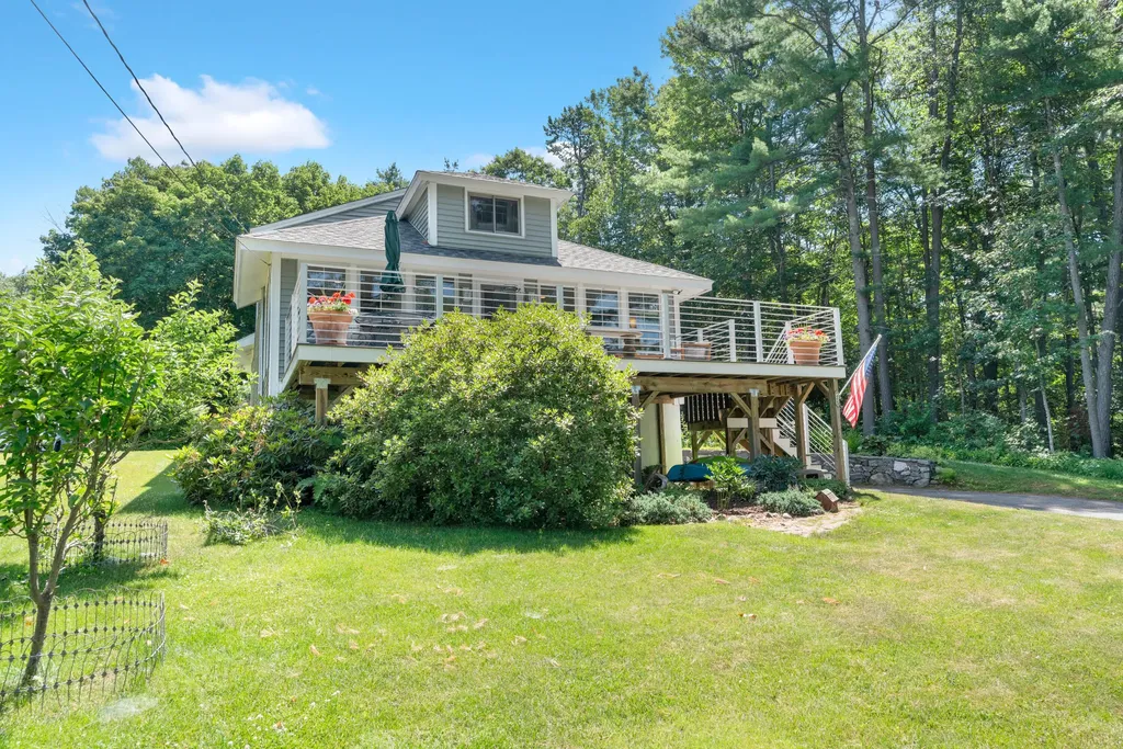 25 Lake Avenue Windham ME 04062