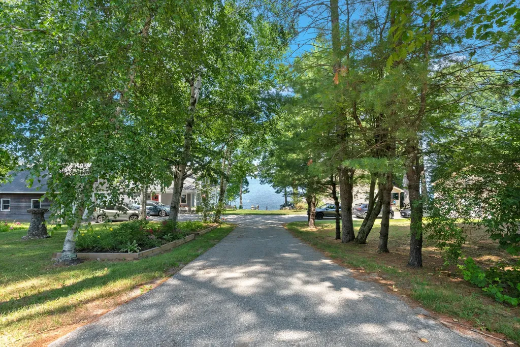 25 Lake Avenue Windham ME 04062