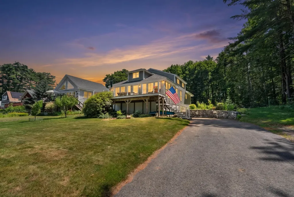 25 Lake Avenue Windham ME 04062