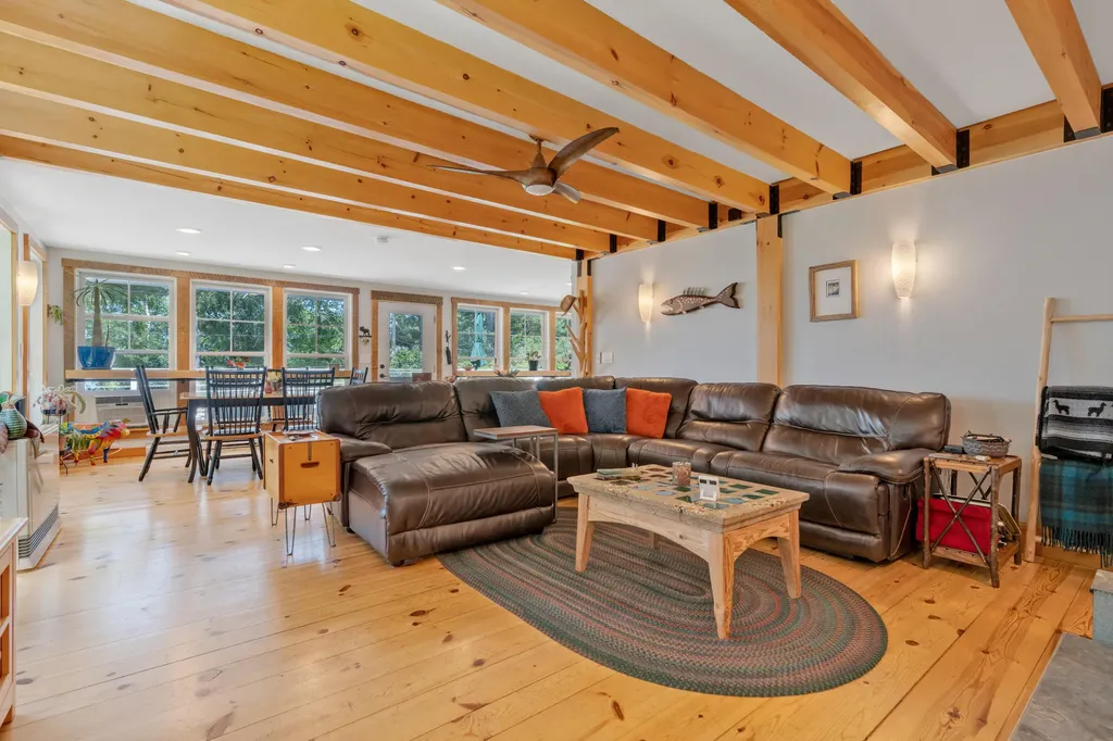 25 Lake Avenue Windham ME 04062