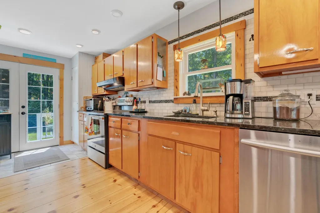 25 Lake Avenue Windham ME 04062