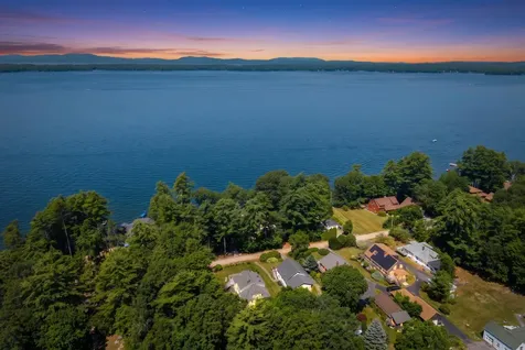 25 Lake Avenue Windham ME 04062