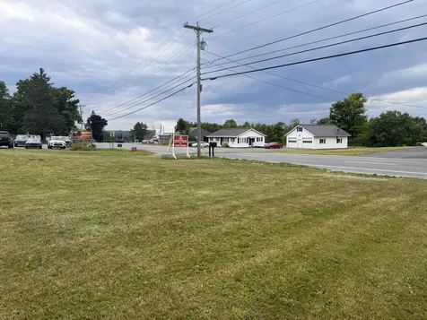 175 Waterville And 12 Dartmouth Street Skowhegan ME 04976