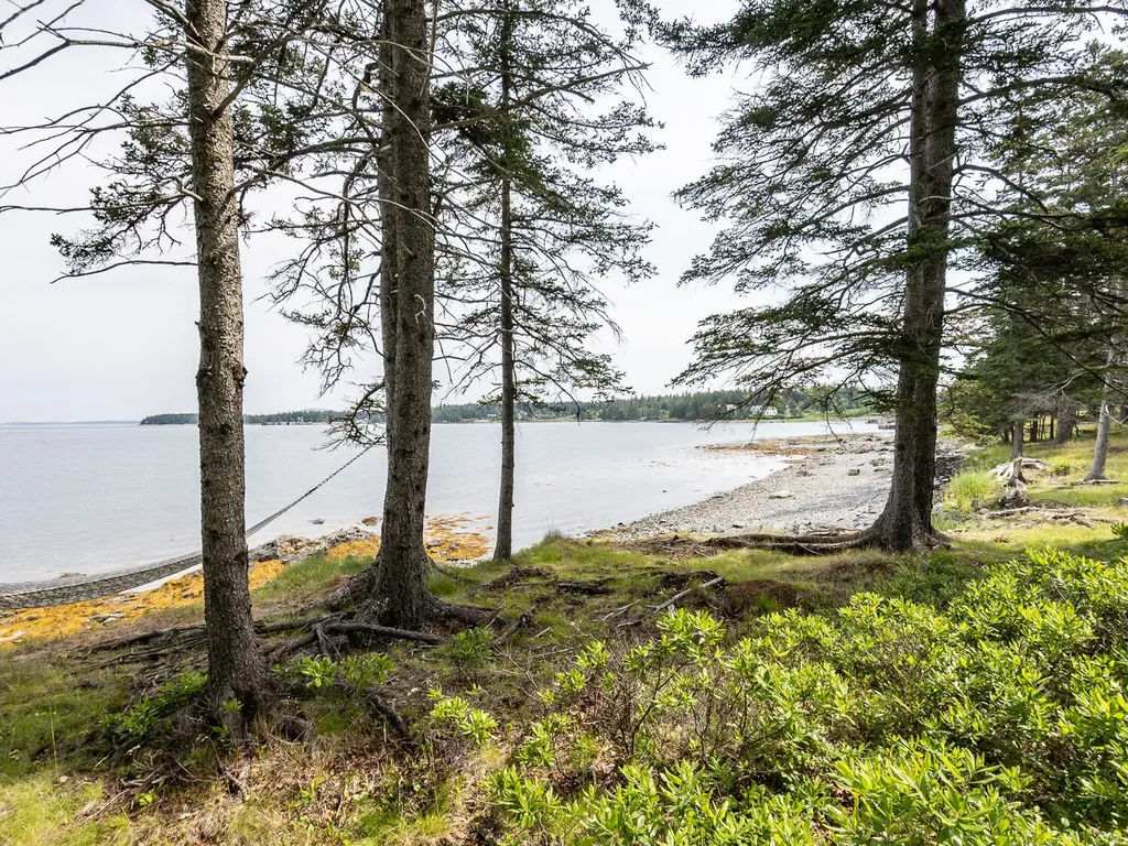 43 Steamboat Road Swans Island ME 04685