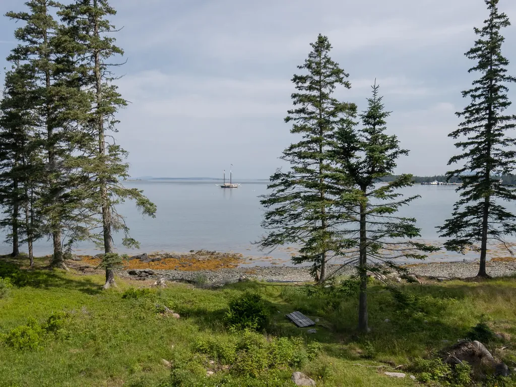 43 Steamboat Road Swans Island ME 04685