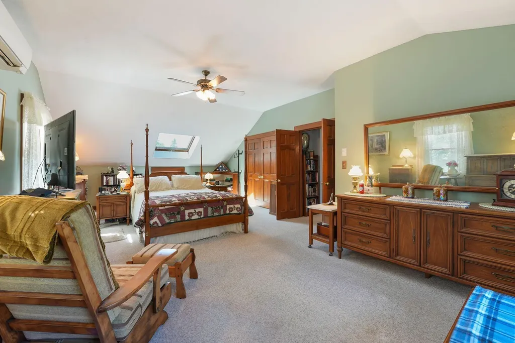 6 Mckenney Lane Kennebunk ME 04043