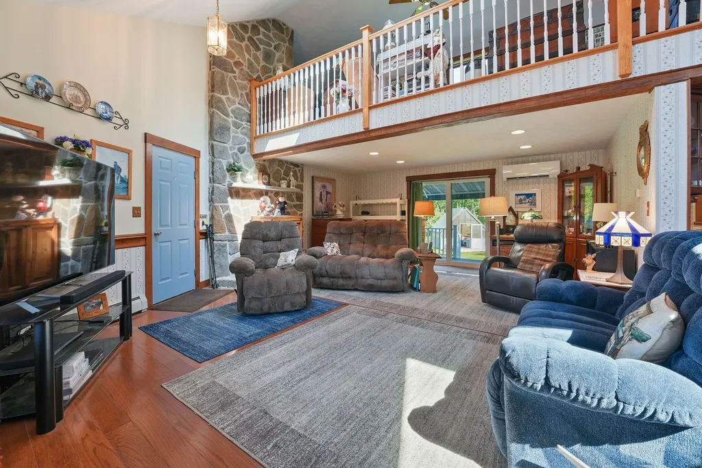 6 Mckenney Lane Kennebunk ME 04043