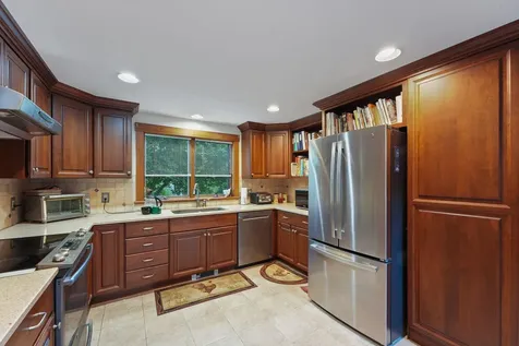 6 Mckenney Lane Kennebunk ME 04043