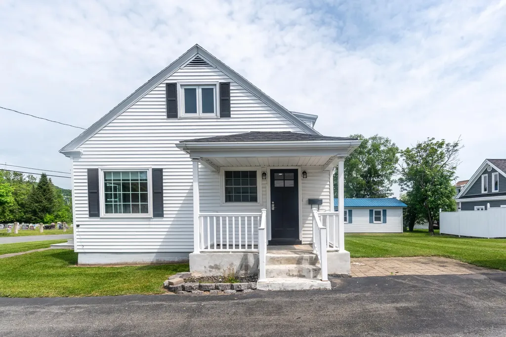 90 19th Avenue Madawaska ME 04756
