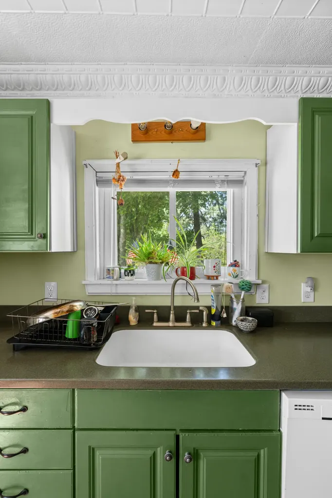 35 Alexander Reed Road Richmond ME 04357