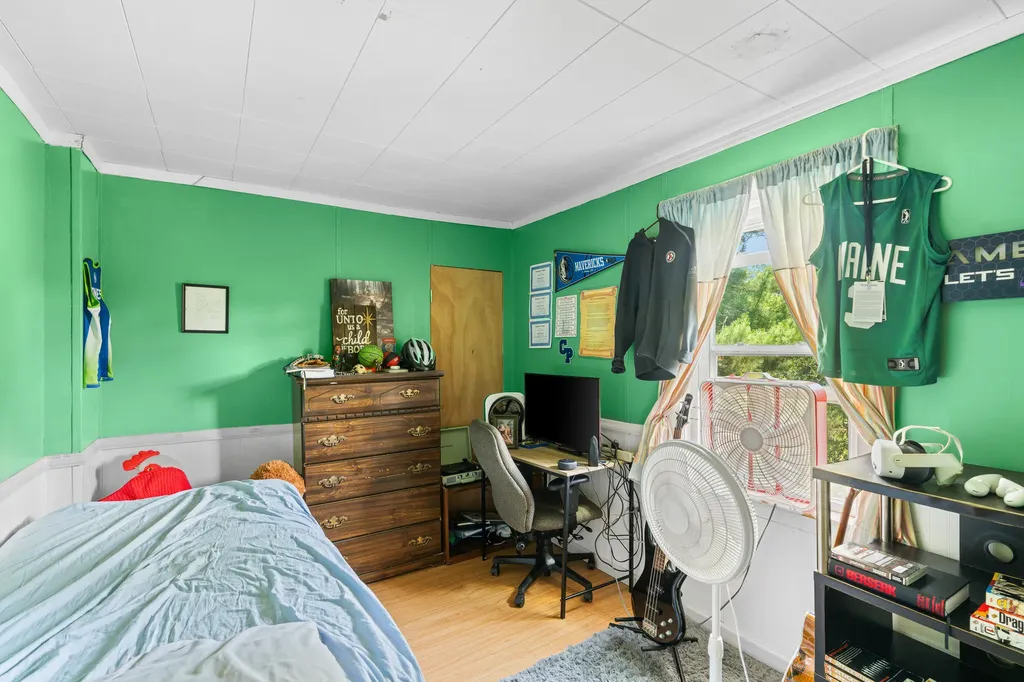 35 Alexander Reed Road Richmond ME 04357