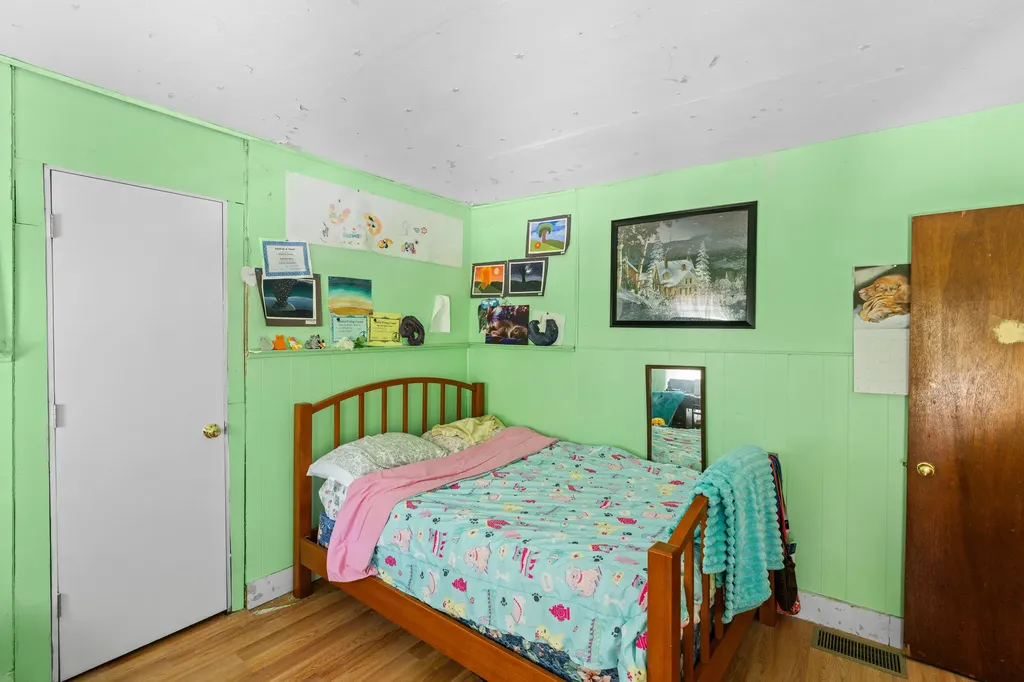 35 Alexander Reed Road Richmond ME 04357