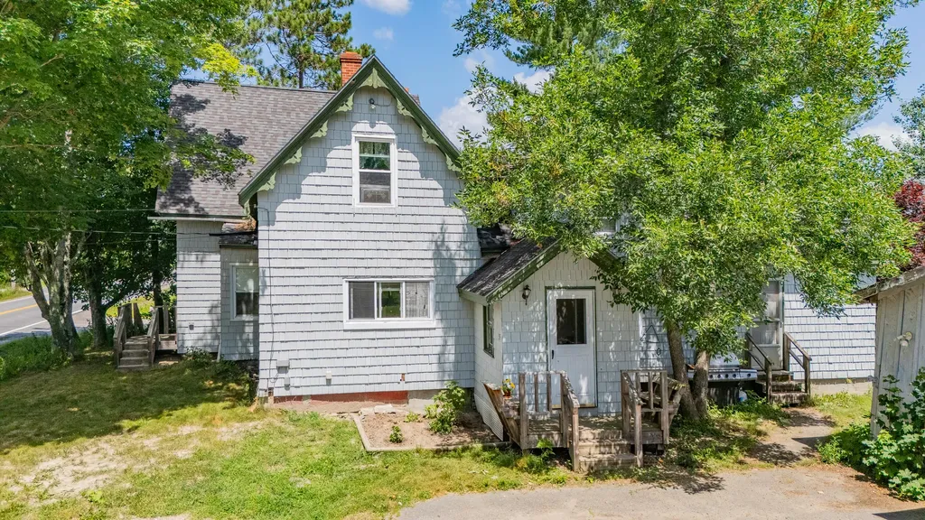 35 Alexander Reed Road Richmond ME 04357