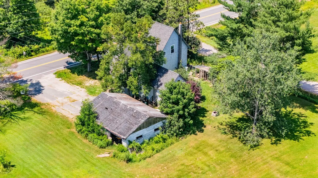 35 Alexander Reed Road Richmond ME 04357