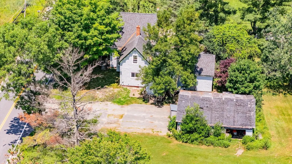 35 Alexander Reed Road Richmond ME 04357