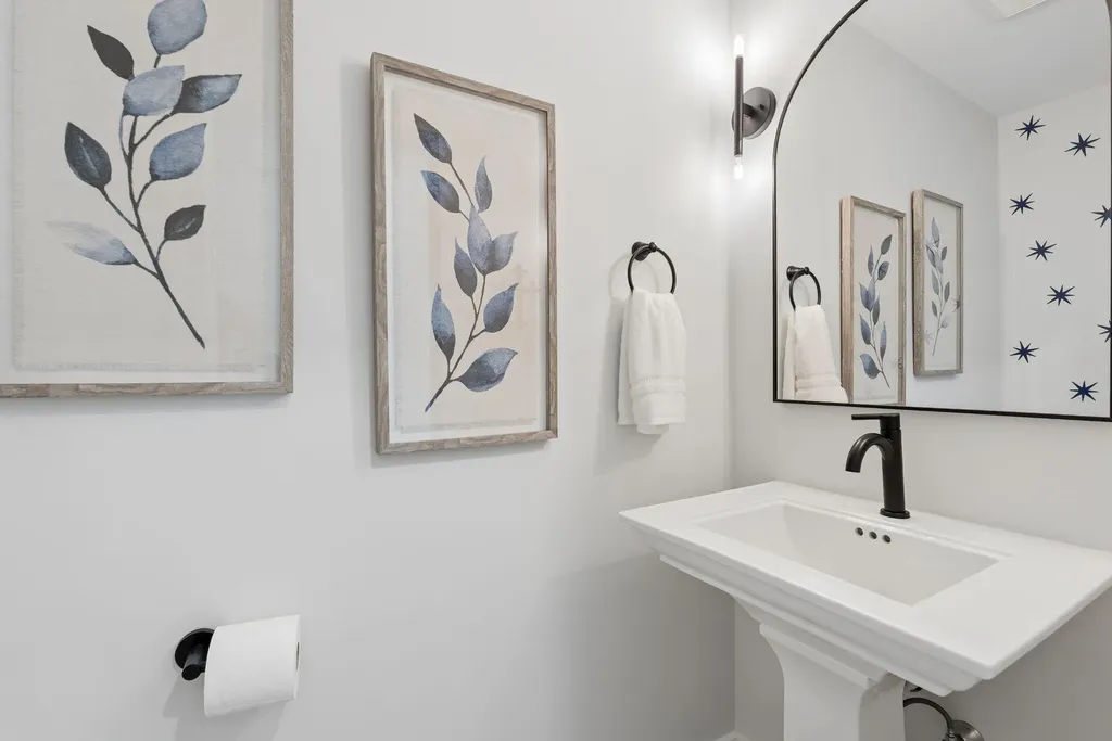 23 Bluebird Trail Falmouth ME 04105
