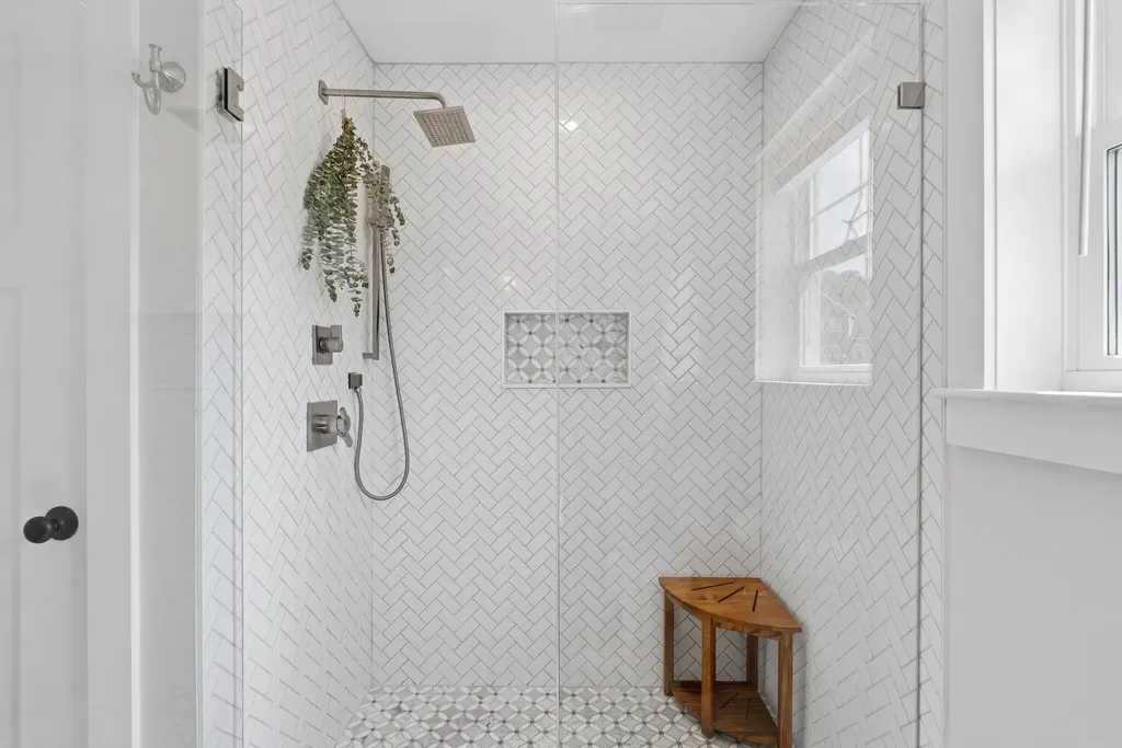 23 Bluebird Trail Falmouth ME 04105