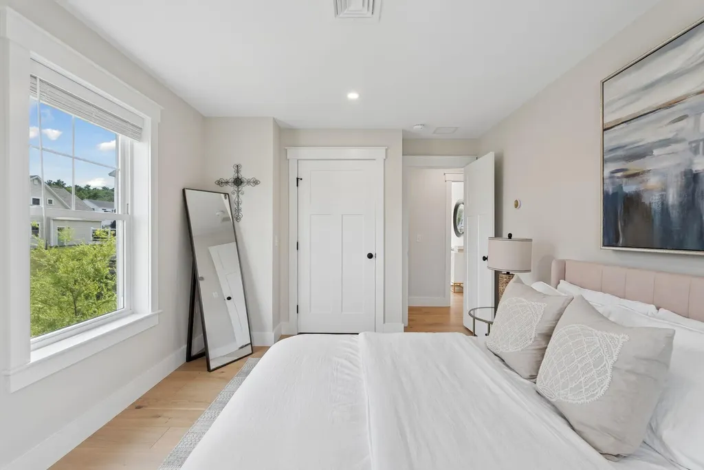 23 Bluebird Trail Falmouth ME 04105