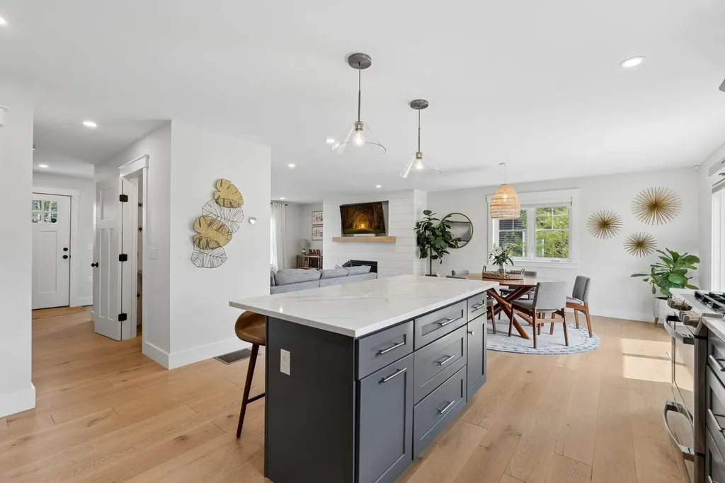 23 Bluebird Trail Falmouth ME 04105
