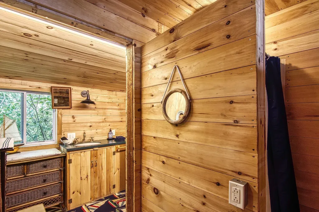 193 S Wharf Road Brooksville ME 04617