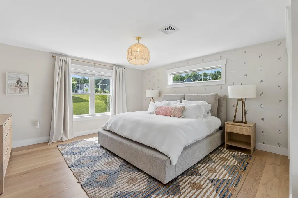 23 Bluebird Trail Falmouth ME 04105