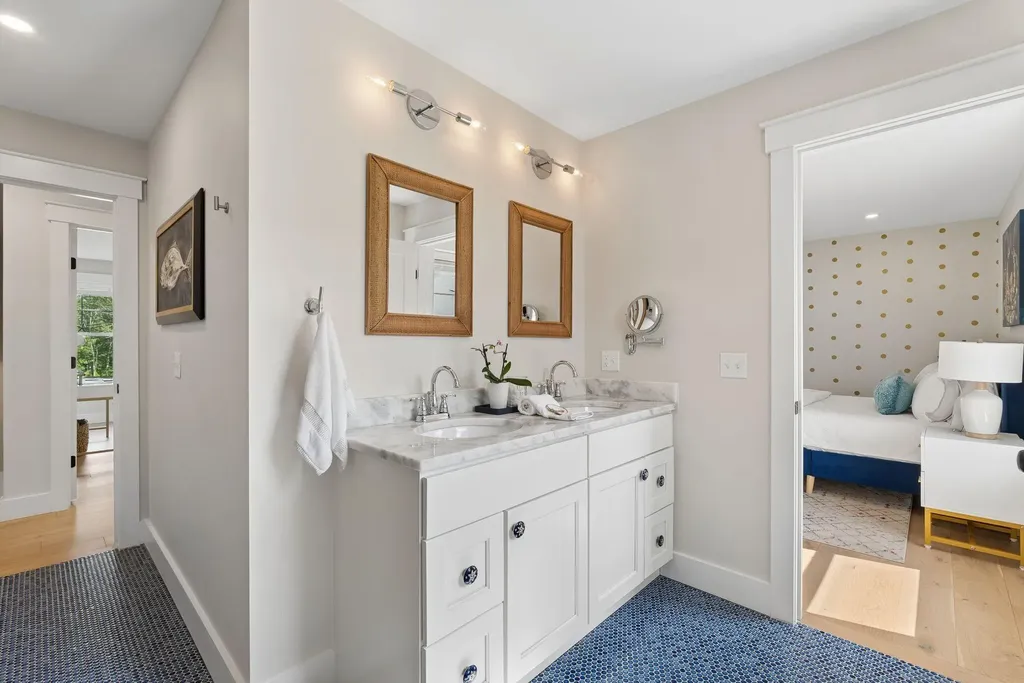 23 Bluebird Trail Falmouth ME 04105