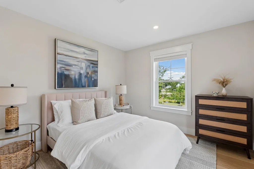 23 Bluebird Trail Falmouth ME 04105