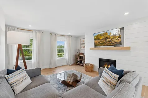 23 Bluebird Trail Falmouth ME 04105